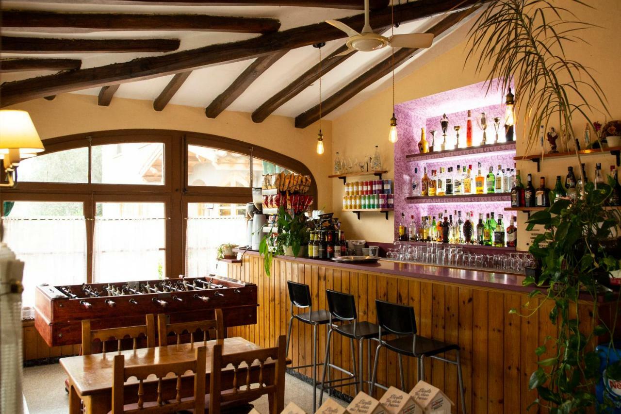 Hostal Montserrat 몬트세니 외부 사진